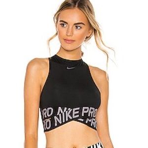 Nike Pro Intertwist Crop Tank